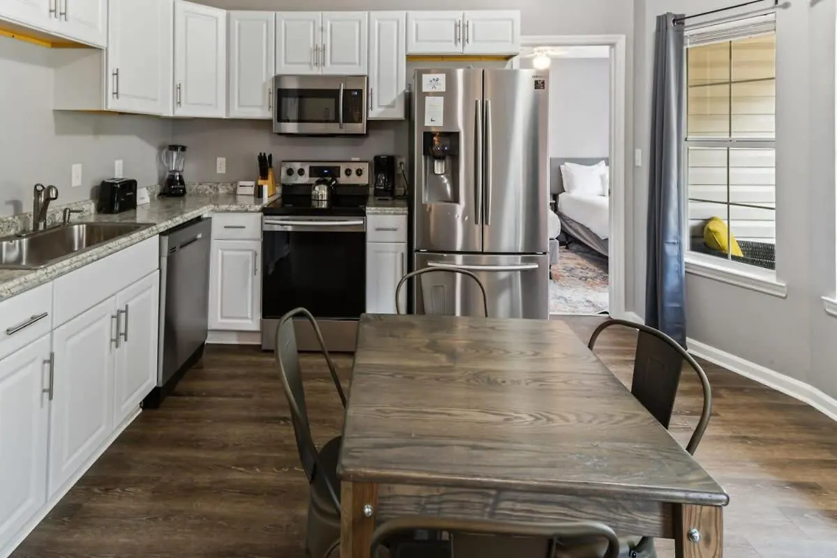 Casa vacanze Villa Near Downtown Parks Dining Laid-Back On Leghorn Savannah